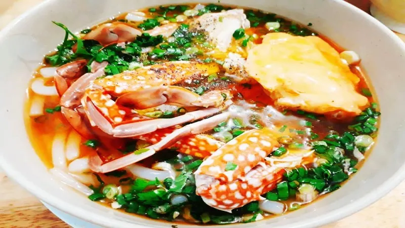 10 quán bánh canh ghẹ Vũng Tàu ngon, giá rẻ, đông khách