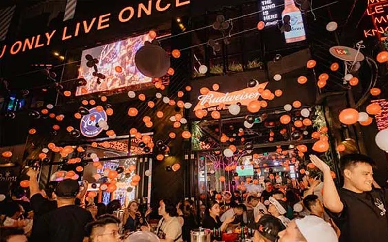 10 quán cocktail bar chill nhẹ ở Sài Gòn sầm uất giá bình dân