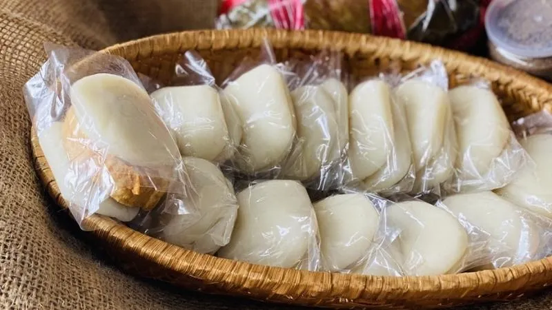 100g bánh dày bao nhiêu calo? Ăn bánh dày có béo không?