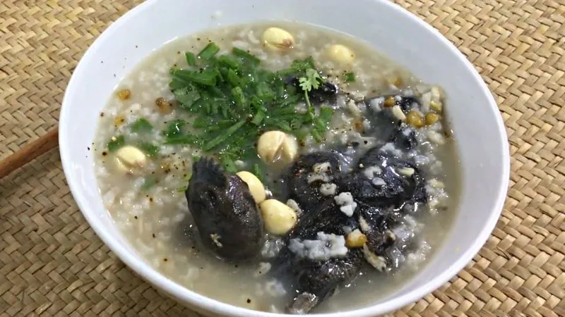 100g hạt sen bao nhiêu calo? Ăn hạt sen có béo không?