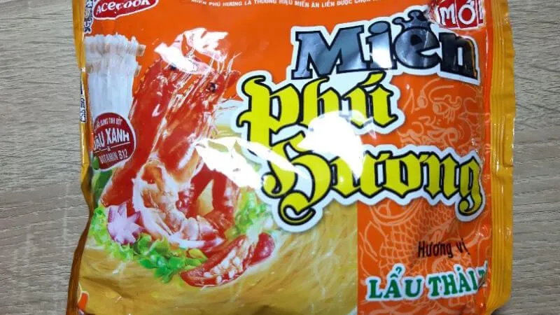 100g miến Phú Hương bao nhiêu calo? Ăn miến Phú Hương có béo (mập) không?