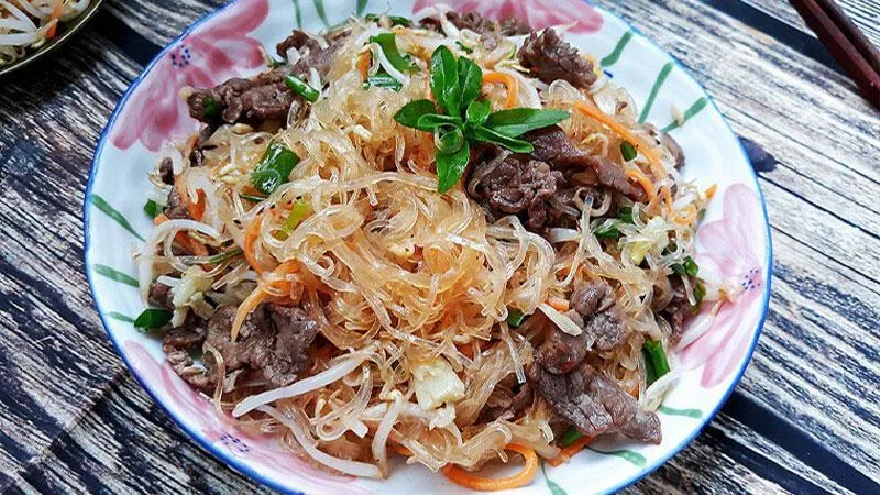 100g miến Phú Hương bao nhiêu calo? Ăn miến Phú Hương có béo (mập) không?