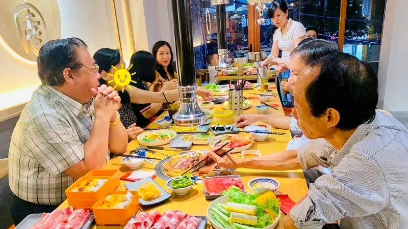 12 địa điểm ăn buffet ngon nhất ở quận 8