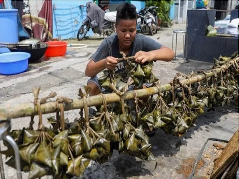 2 cách làm bánh tro (bánh ú tro) Tết Đoan Ngọ đơn giản tại nhà