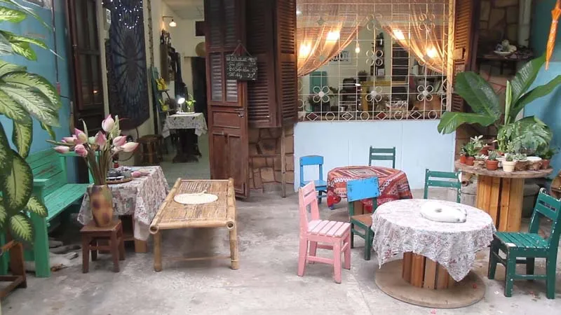 8 quán cafe ‘nhỏ xíu xiu’ xinh đẹp, cực lạ ở Sài Gòn