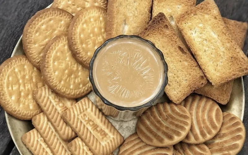 Ăn bánh quy bấy lâu, bạn đã biết cách phân biệt biscuit và cookie?