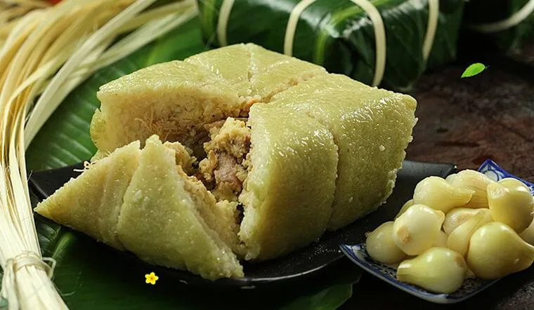 Bánh chưng có bao nhiêu calo? Ăn bánh chưng có béo không?