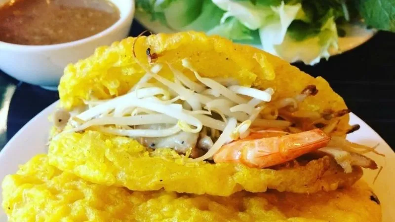 Bánh khoái là bánh gì? Cách phân biệt bánh khoái và bánh xèo