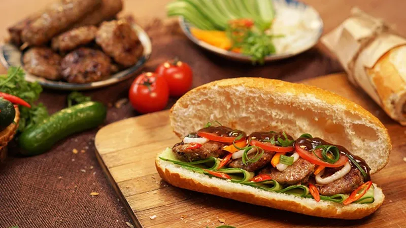 Bánh mì bao nhiêu calo? Ăn nhiều có béo không?