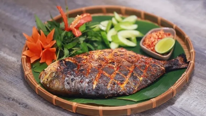 Cách chọn cá chim tươi, không bơm hóa chất