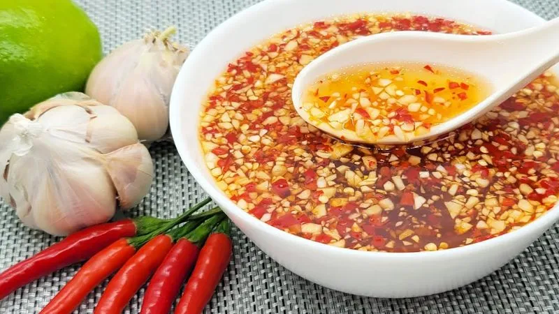 Cách làm bánh hoa hồng trắng, đặc sản nổi tiếng ở Hội An