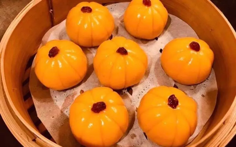 Cách làm bánh kem hình bí ngô cho ngày lễ Halloween