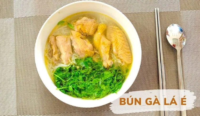 Cách làm bún gà lá é ngọt thơm, chua thanh cho cả gia đình