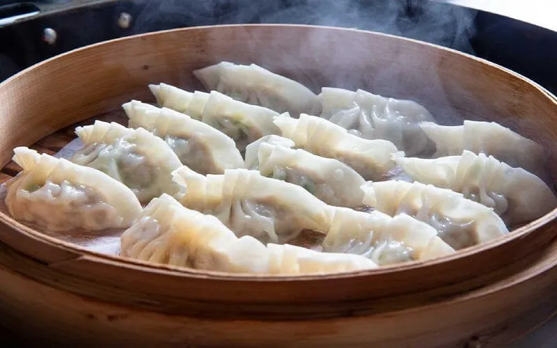 Cách làm Mandu nhân kim chi chuẩn vị Hàn Quốc, ăn sáng cực hợp