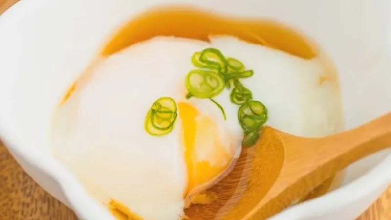 Cách làm onsen eggs (trứng onsen) thơm ngon, hương vị chuẩn Nhật