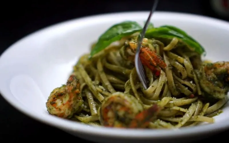 Cách làm pasta pesto chuẩn vị, ngon như nhà hàng