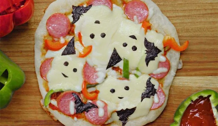 Cách làm pizza Halloween không cần lò nướng, cực bắt vị