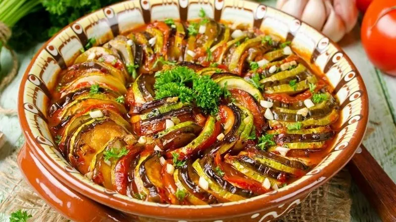 Cách làm ratatouille đẹp mắt, chuẩn như phim hoạt hình của Pixar