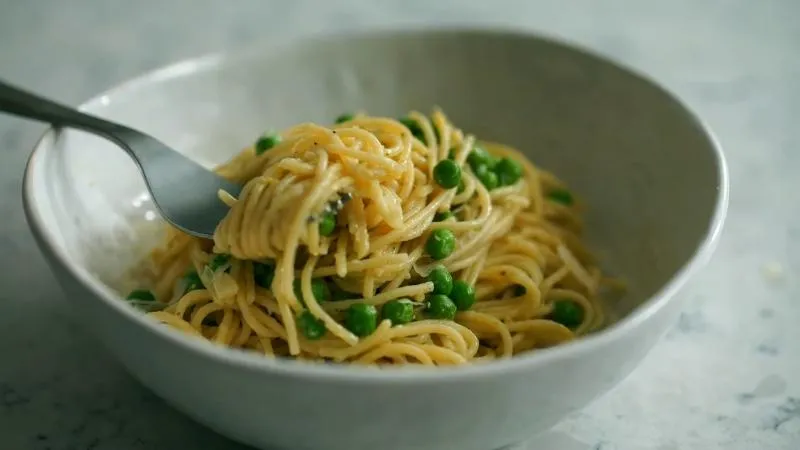 Cách làm spaghetti đậu Hà Lan lạ miệng, ăn ngon khó cưỡng