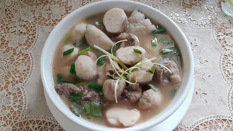 Cách nấu canh xương khoai sọ ngon từ nước, ngọt từ xương