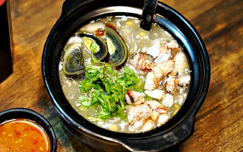 Chợ Hồ Thị Kỷ: Top 7 quán ăn ngon ở phố ẩm thực Hồ Thị Kỷ