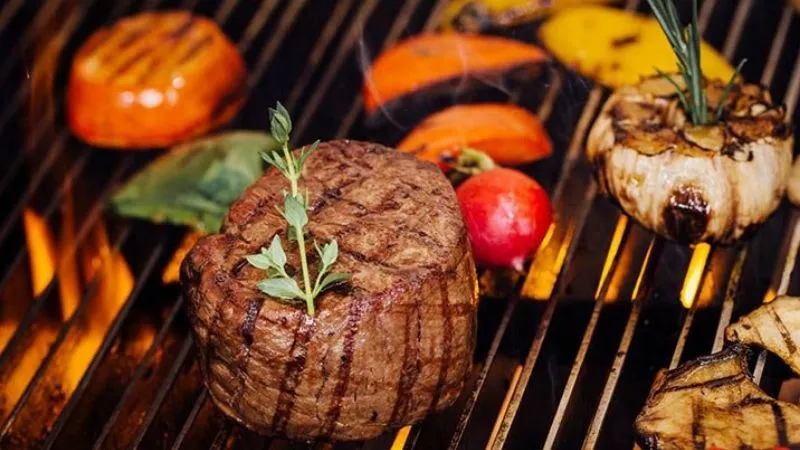 Đêm Noel dẫn người yêu ghé ngay 5 nhà hàng beefsteak nức tiếng tại Sài Gòn