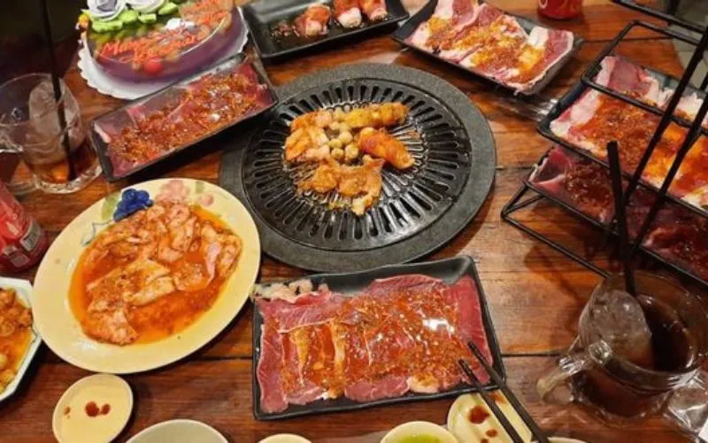 Ghim ngay 12 quán buffet Bình Thạnh ăn cực no, không lo về giá