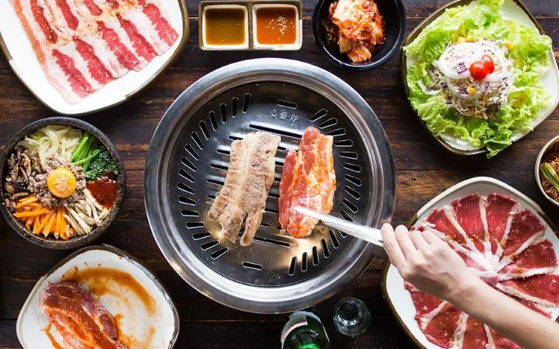 Ghim ngay 12 quán buffet Bình Thạnh ăn cực no, không lo về giá