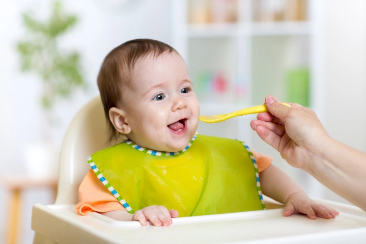 Hướng dẫn cách chưng yến cho bé 6 tháng đủ dinh dưỡng
