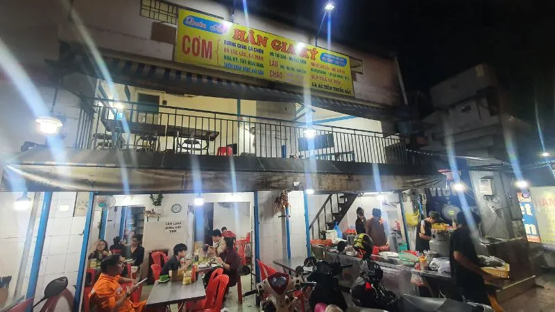 List 5 quán cơm người Hoa ngon quên lối về tại Sài Gòn