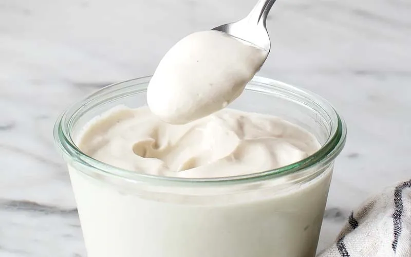 Sour Cream là gì? Có thể thay thế Sour Cream trong nấu ăn?