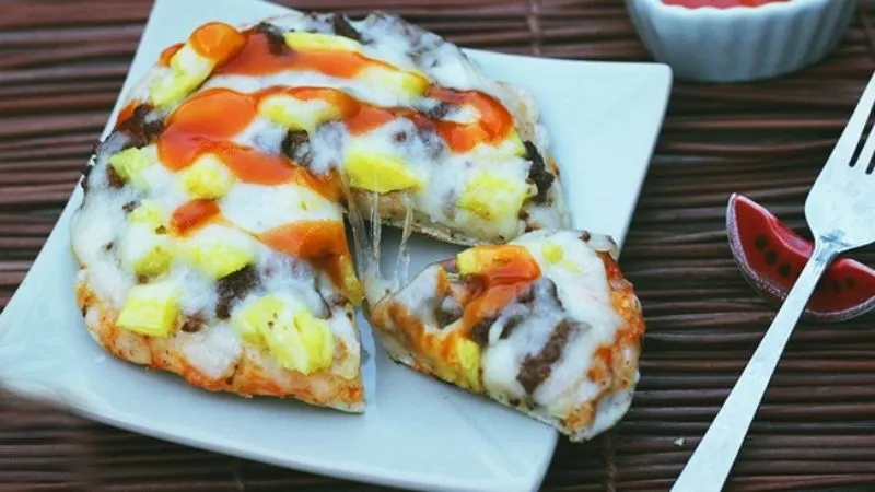 Tổng hợp 4 cách làm pizza tại nhà mà không cần lò nướng