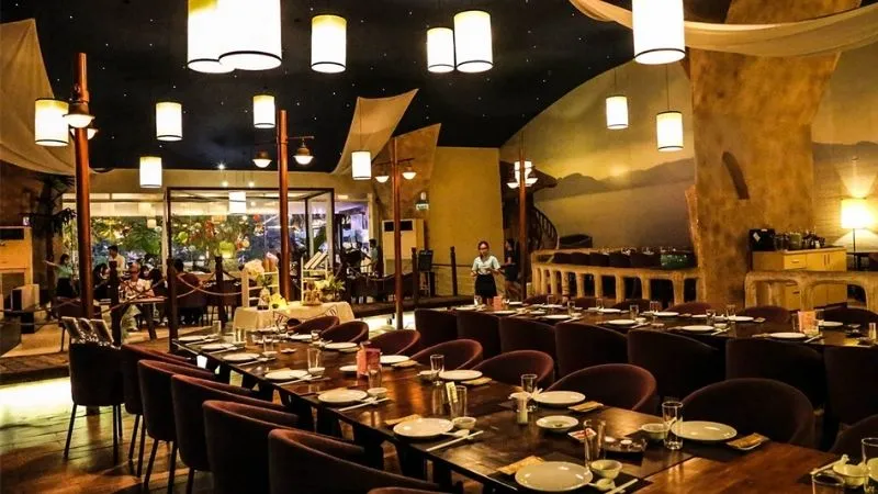Top 15 nhà hàng tổ chức tiệc tất niên cực chất, giá rẻ tại TP.HCM