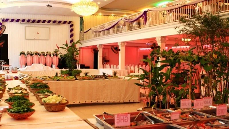 Top 15 nhà hàng tổ chức tiệc tất niên cực chất, giá rẻ tại TP.HCM