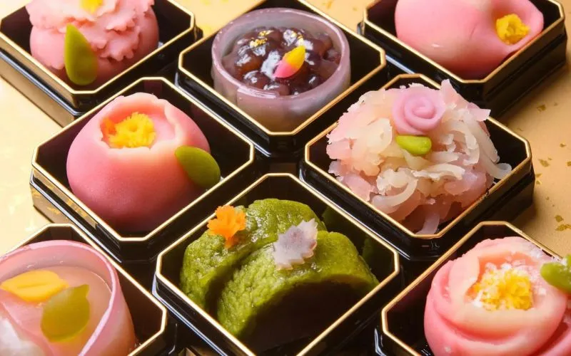 Wagashi: Tìm hiểu nguồn gốc, lịch sử và ý nghĩa của bánh